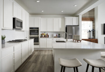 Lennar Looking Glass Aspen Kitchen