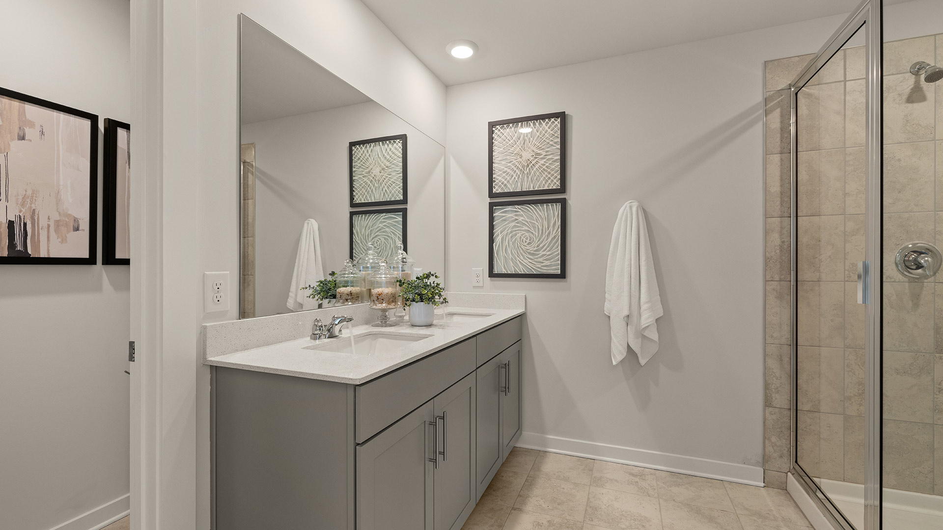 Lennar Nashville Willow Grove Hamilton bathroom