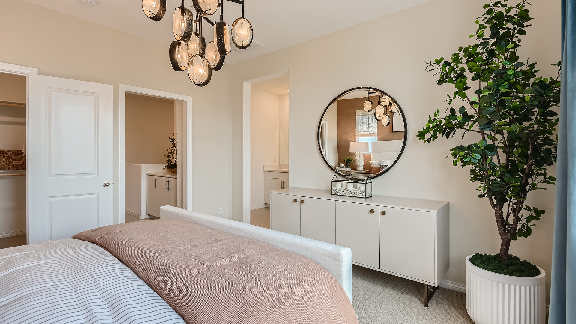 Lennar Horizon Place Residence Two Owners Suite