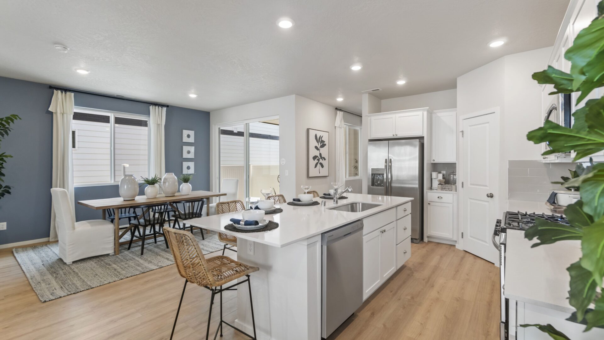 Silver Cottages Stonehill Hazelwood Kitchen