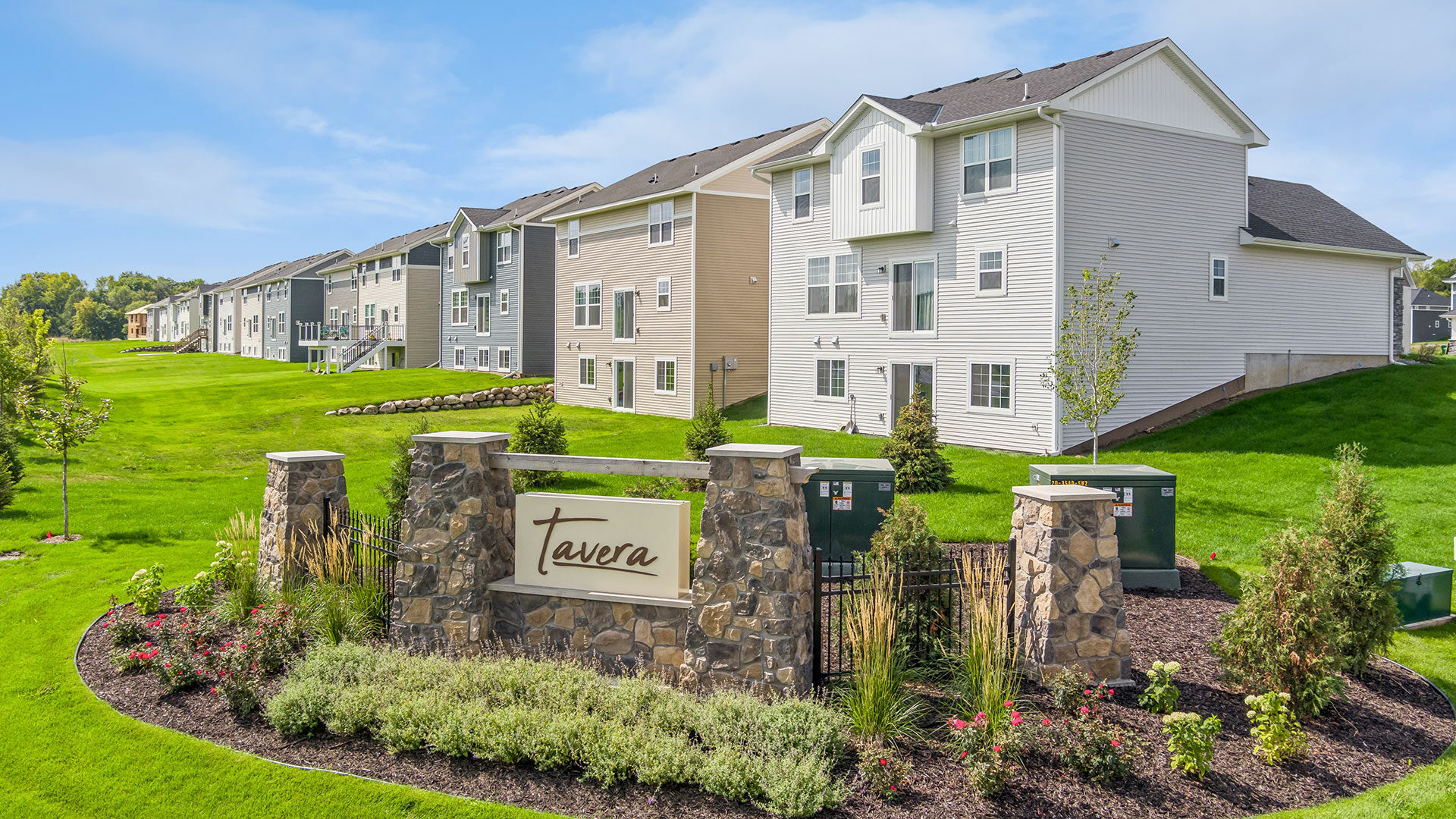 Lennar Tavera exterior