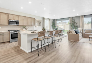 Lennar Manor Collection Hayden Canyon Hamilton Kitchen