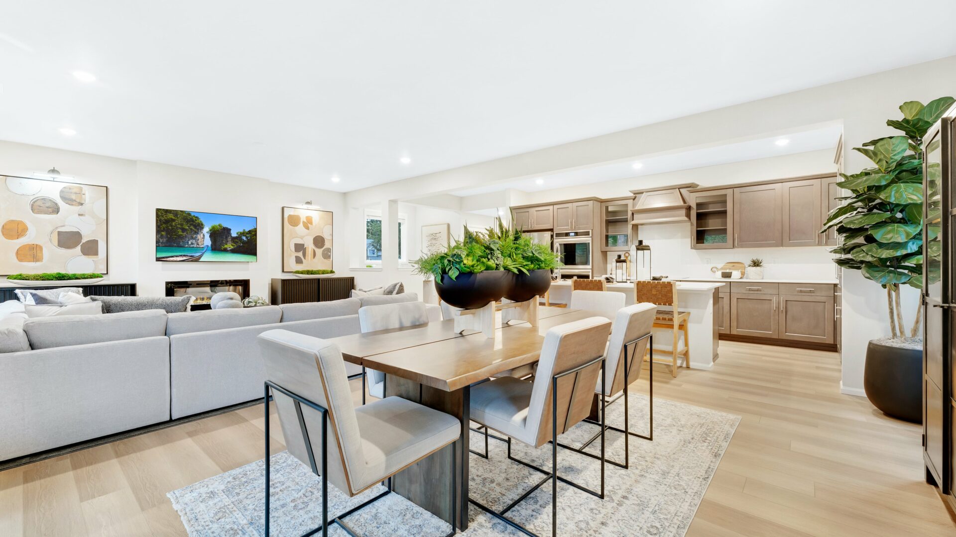 Bexley Ridge Hickory Dining Room